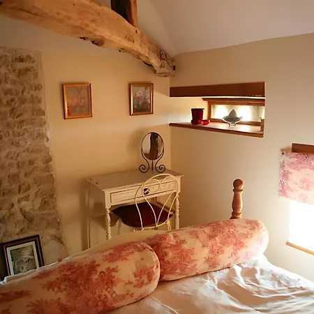 Maison Les Fleuries 度假居 Saint-Quentin-de-Chalais